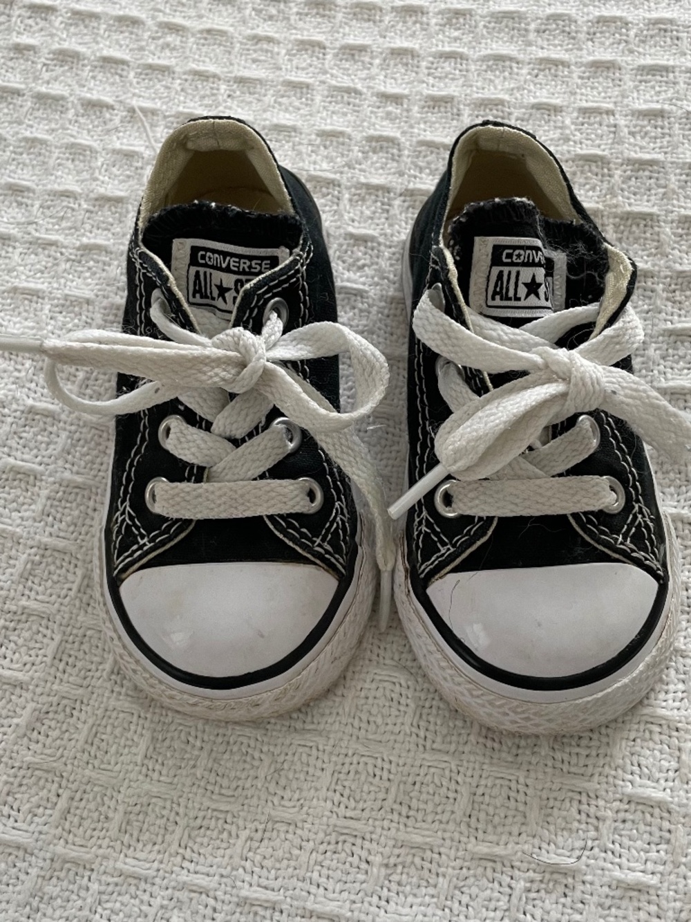 Toddler Black Converse - Size 5